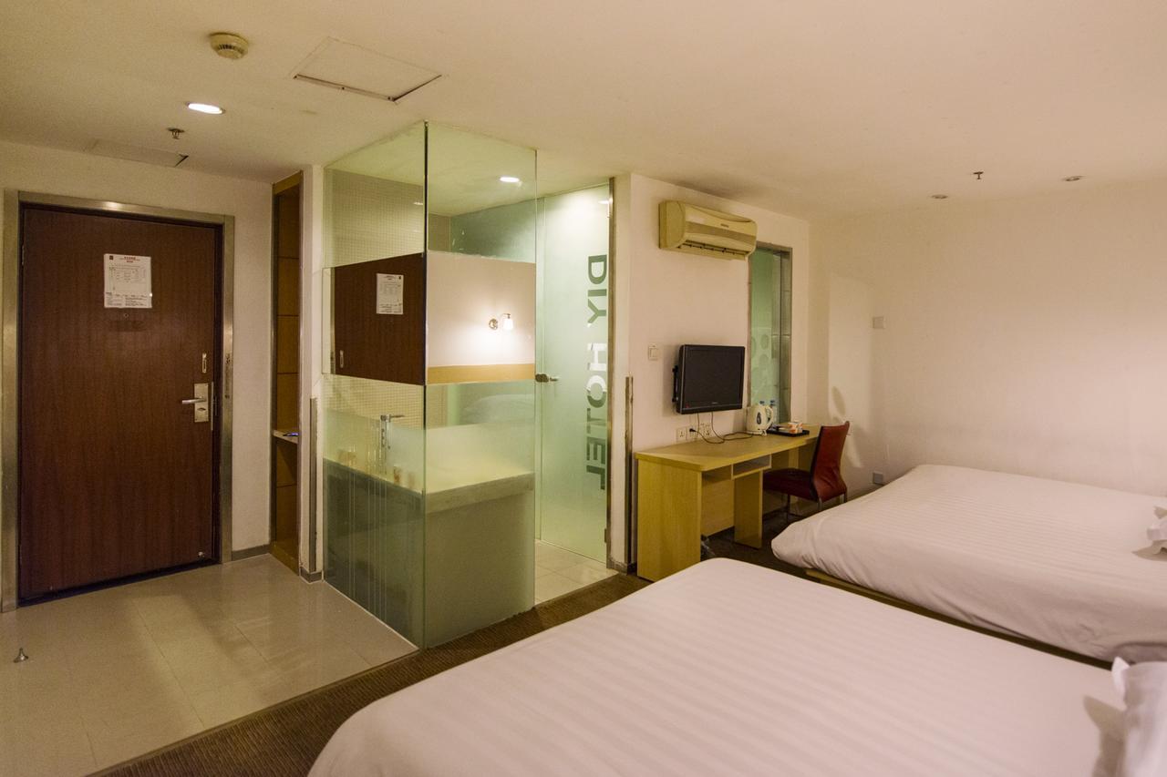 Motel Shenzhen Longgang Longcheng Square Metro Station ภายนอก รูปภาพ