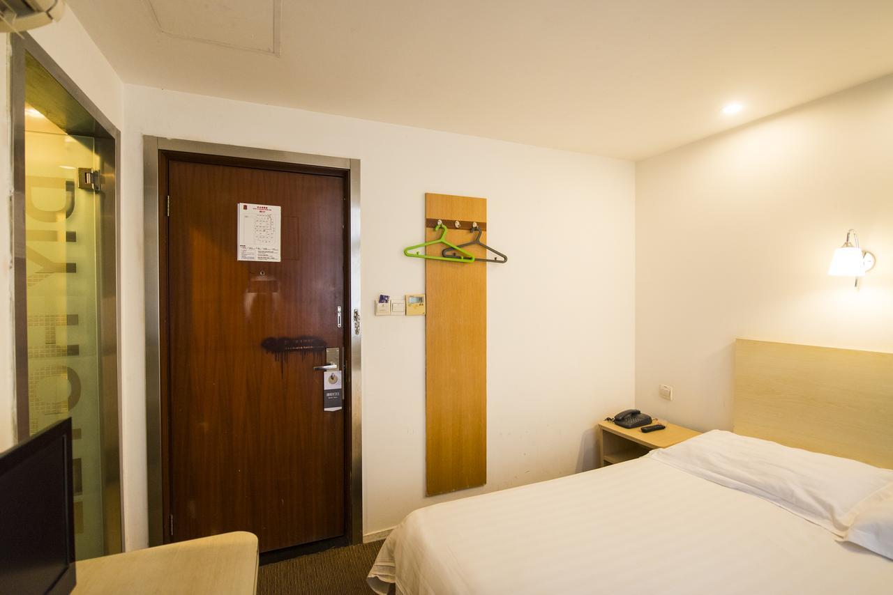 Motel Shenzhen Longgang Longcheng Square Metro Station ภายนอก รูปภาพ
