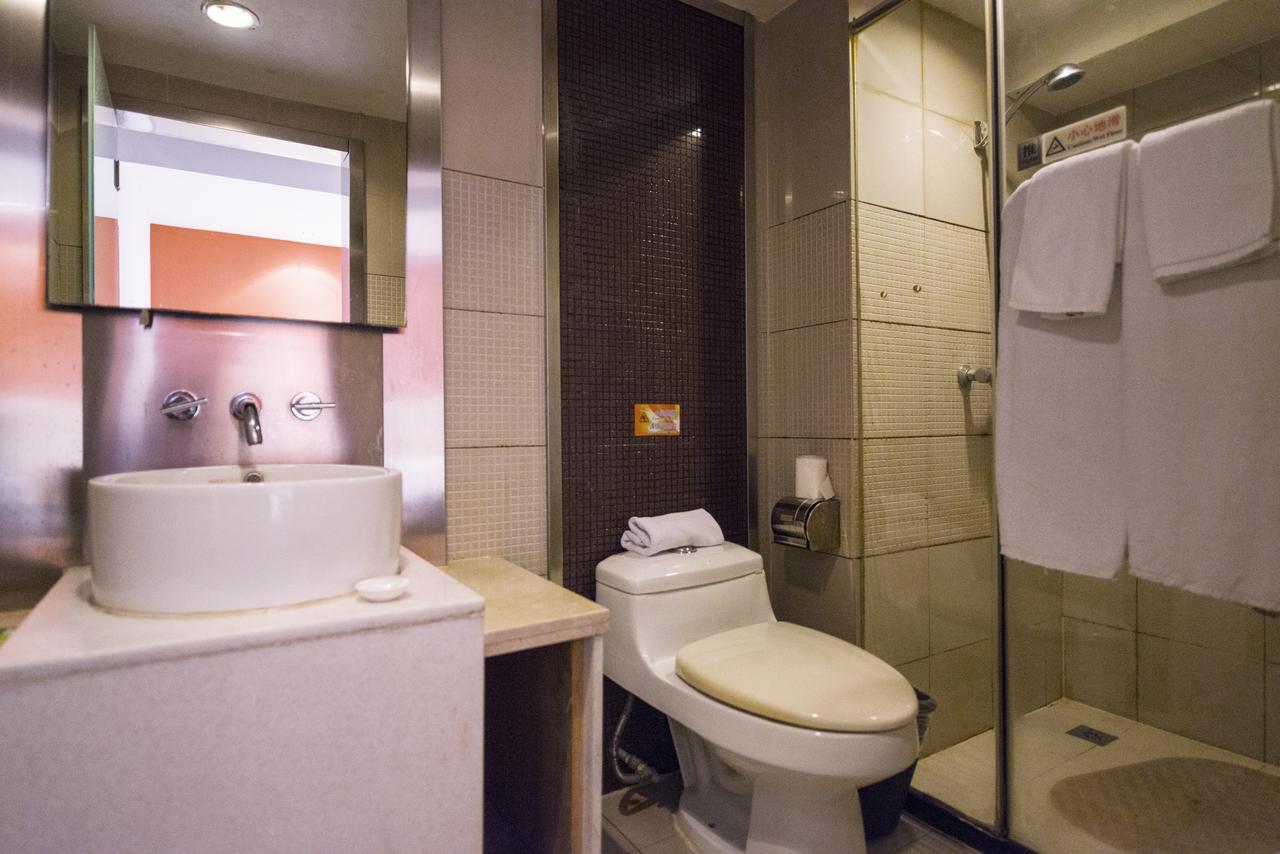 Motel Shenzhen Longgang Longcheng Square Metro Station ภายนอก รูปภาพ