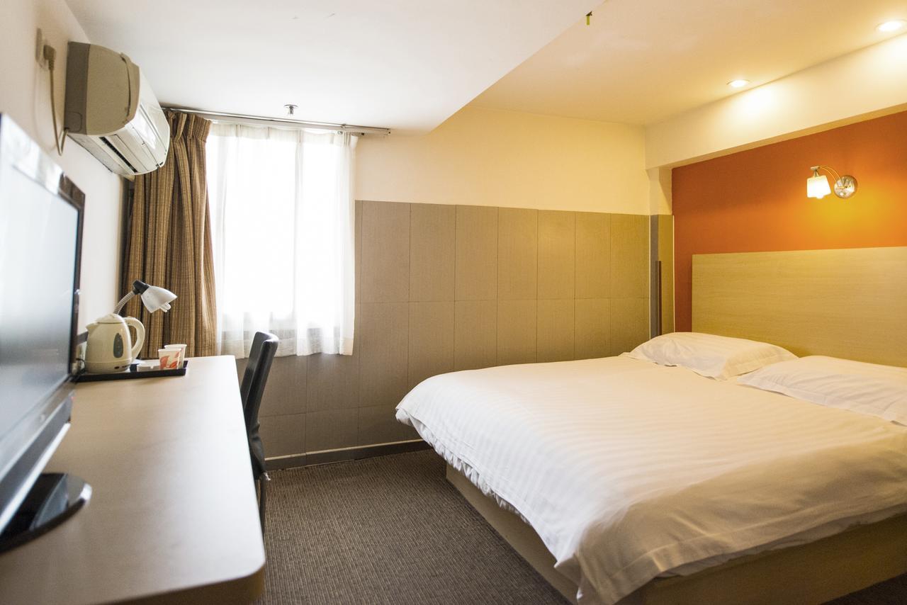 Motel Shenzhen Longgang Longcheng Square Metro Station ภายนอก รูปภาพ