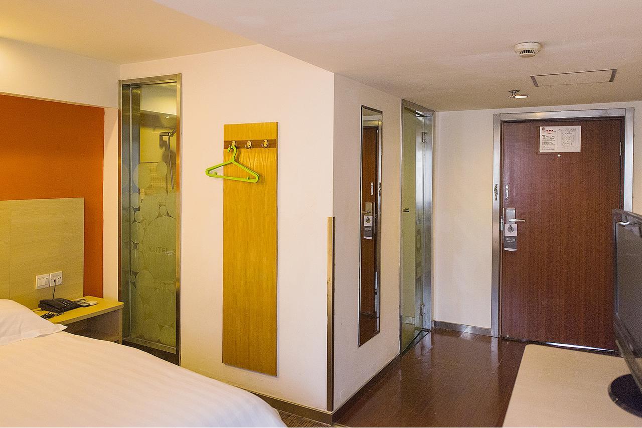 Motel Shenzhen Longgang Longcheng Square Metro Station ภายนอก รูปภาพ
