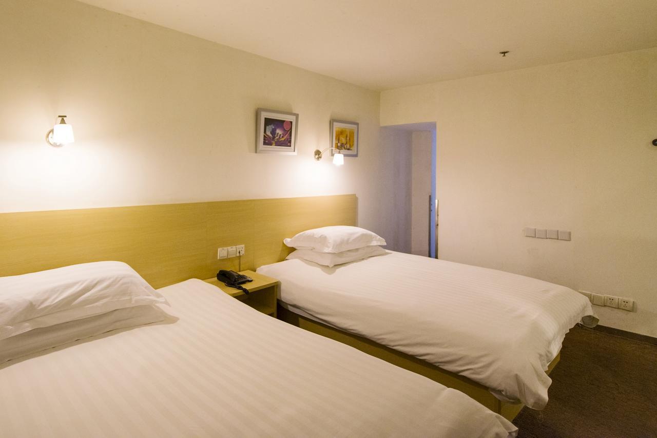 Motel Shenzhen Longgang Longcheng Square Metro Station ภายนอก รูปภาพ