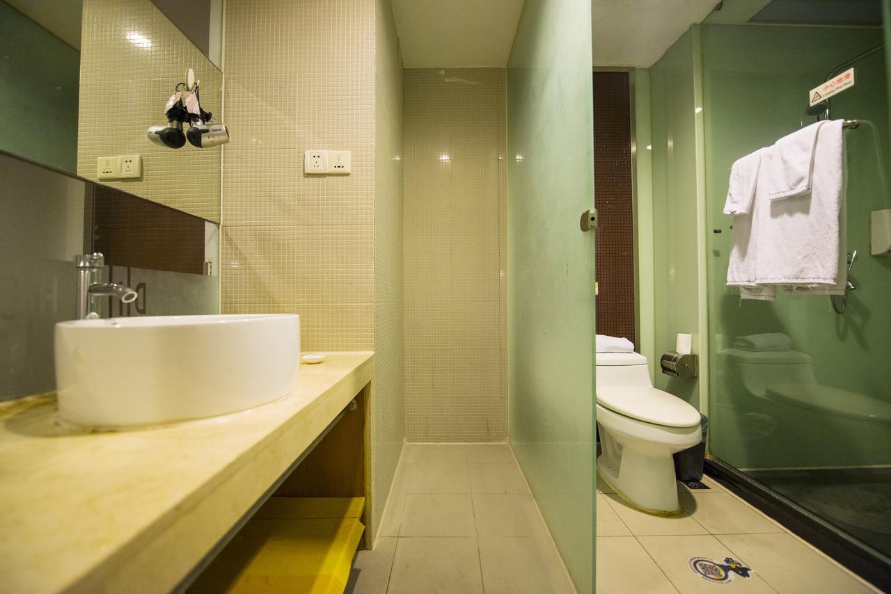 Motel Shenzhen Longgang Longcheng Square Metro Station ภายนอก รูปภาพ